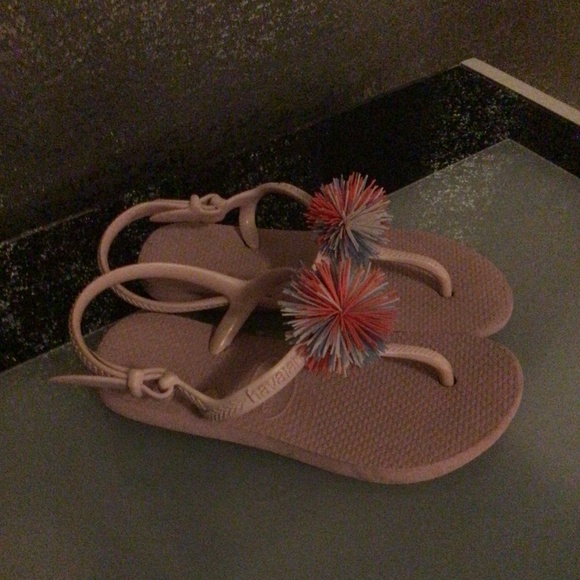 Girls Pink PomPom Havianas - Picture 1 of 5